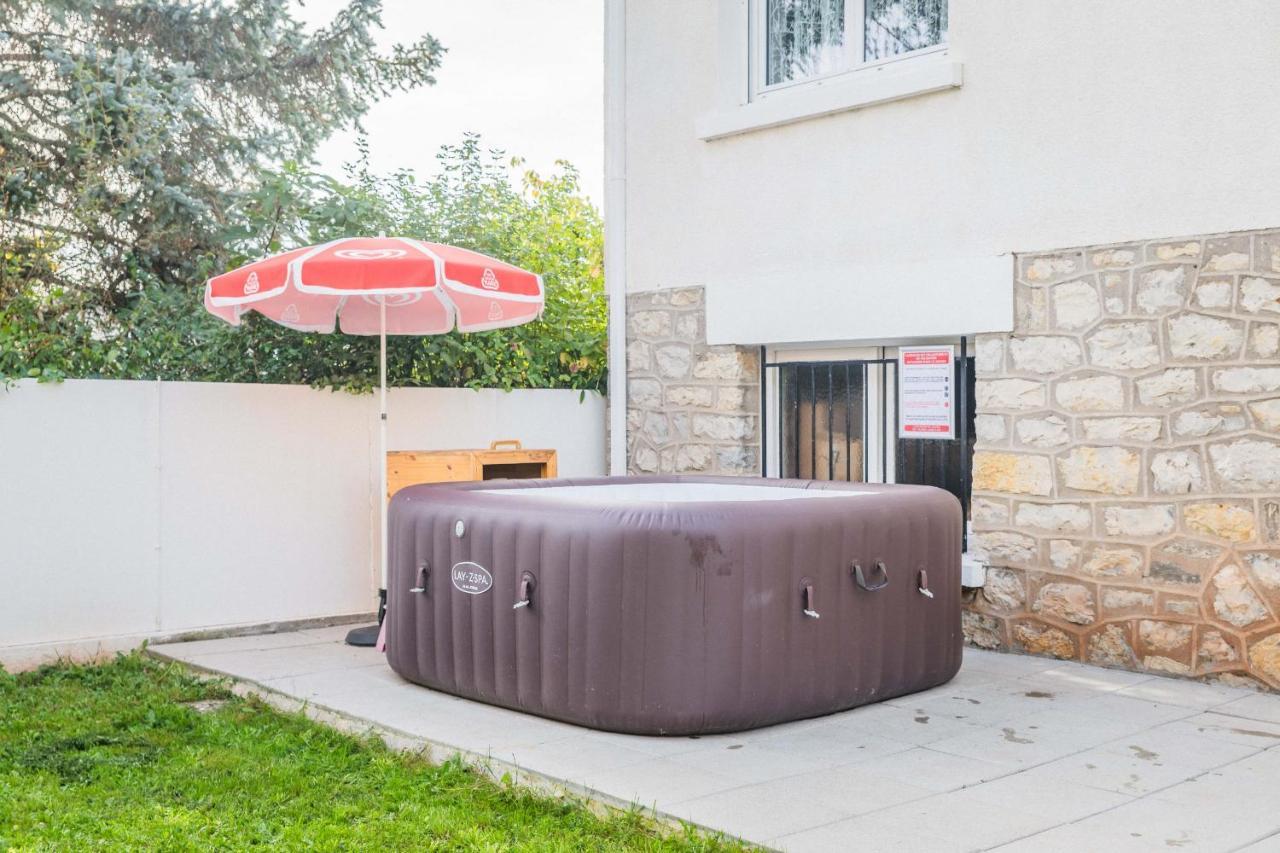 Les Rosiers - Maison Avec Jacuzzi Brive-la-Gaillarde Exterior photo